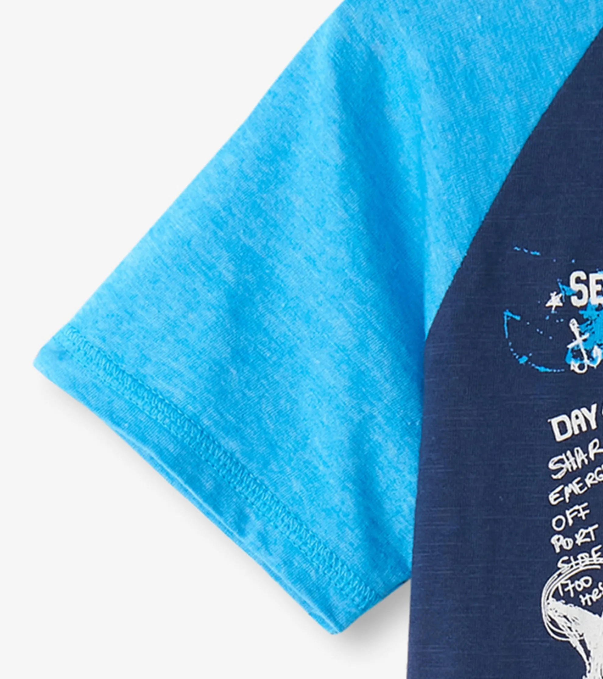Boys Sharks Raglan T-Shirt BOY Tops