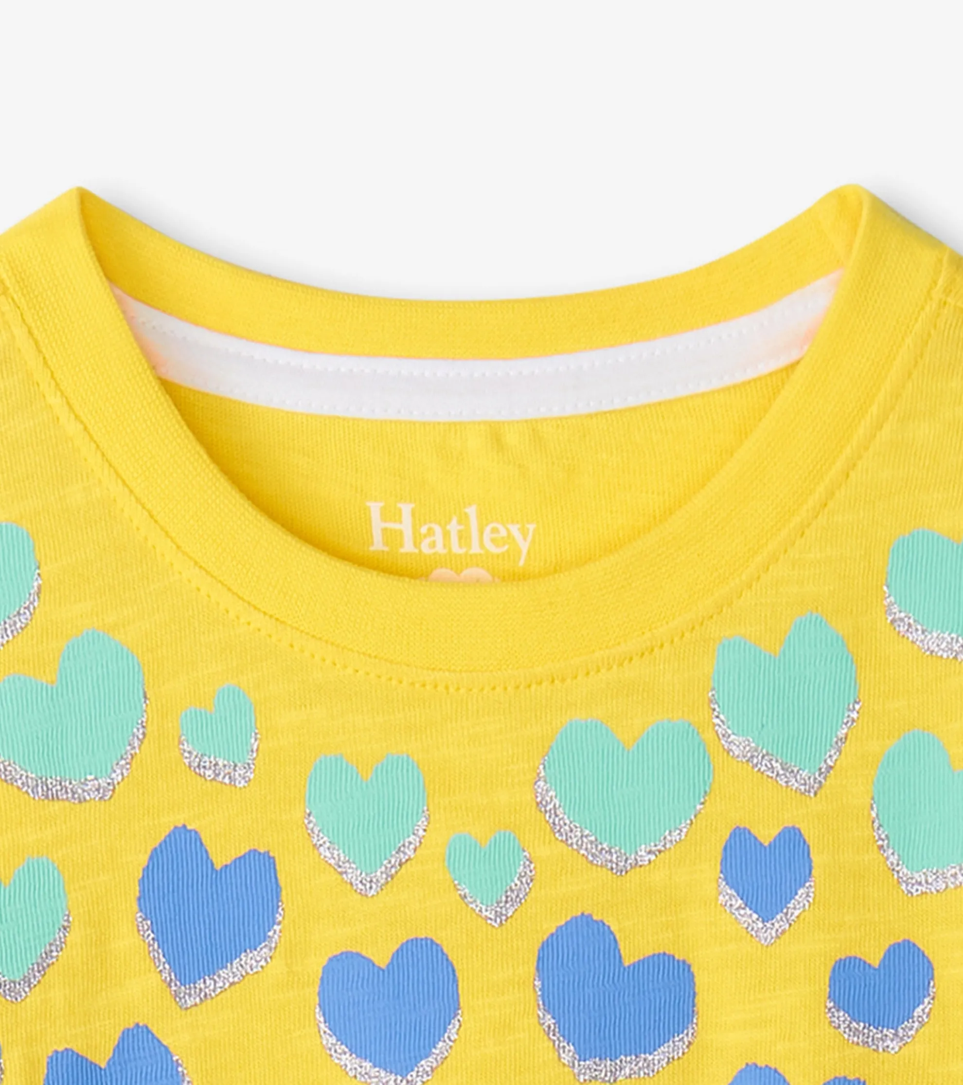 Online Girls Falling Hearts Graphic Tee Tops