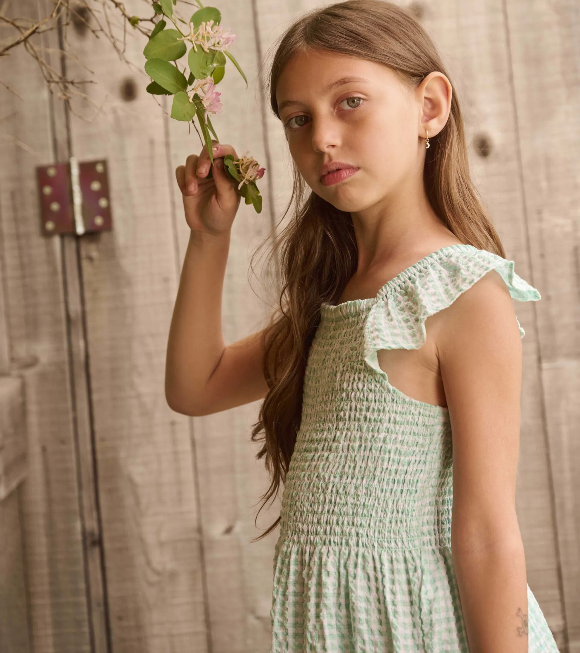 Discount Girls Gingham Seersucker Smocked Dress Dresses